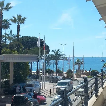 Le Palais Des Iles